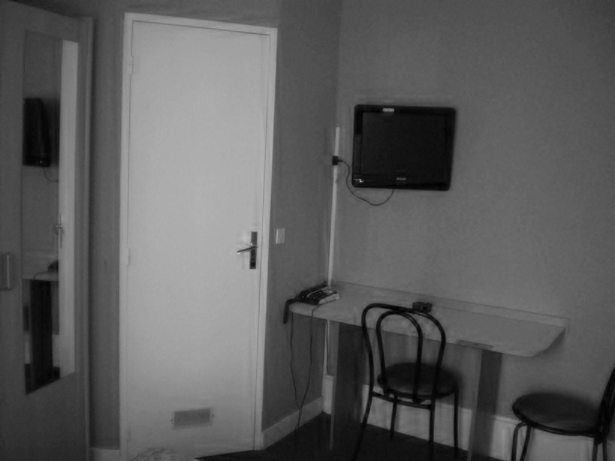 Hotel Moderne Saint-Denis  Kültér fotó