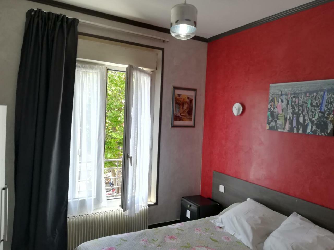 Hotel Moderne Saint-Denis  Kültér fotó